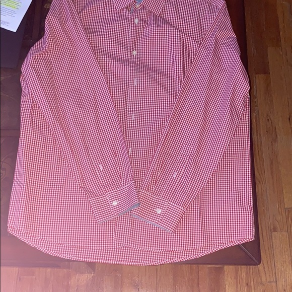Button down - Picture 3 of 6
